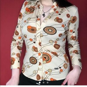 Beige and orange geometric circle blouse 🧡🖤​​​​​​​​​​​​​​​​​​​​​​​